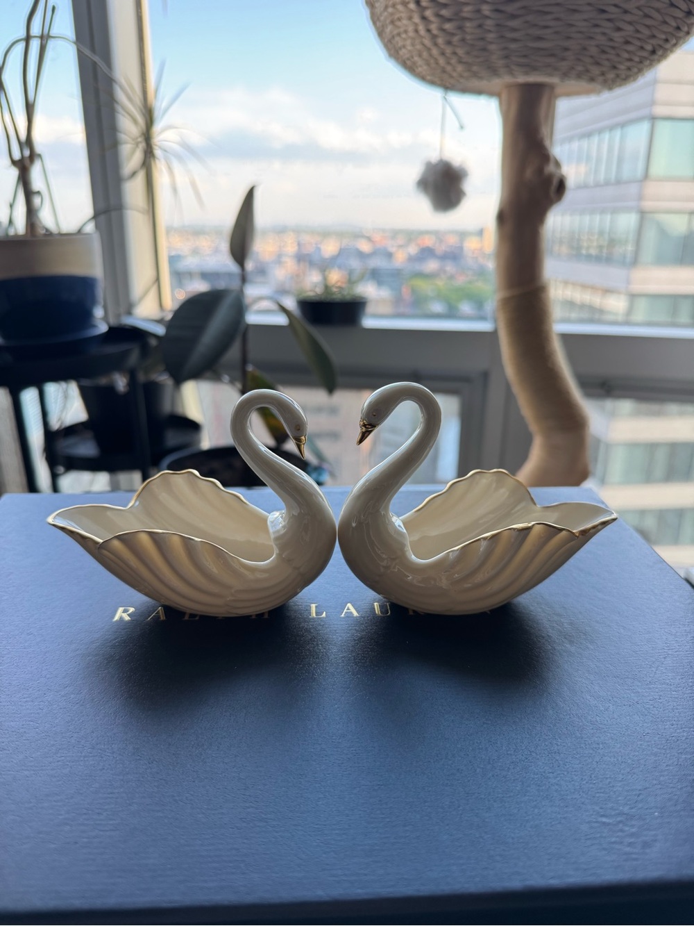 Lenox Swans - Picture 5 of 5